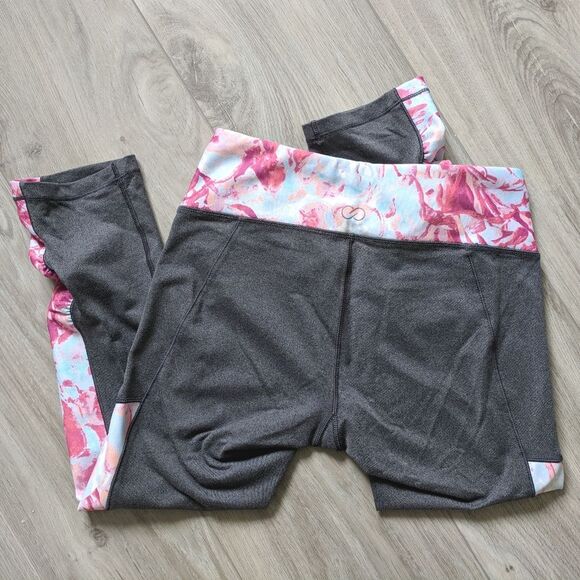 Calia by Carrie Underwood Capri Size Small - Picture 3 of 3